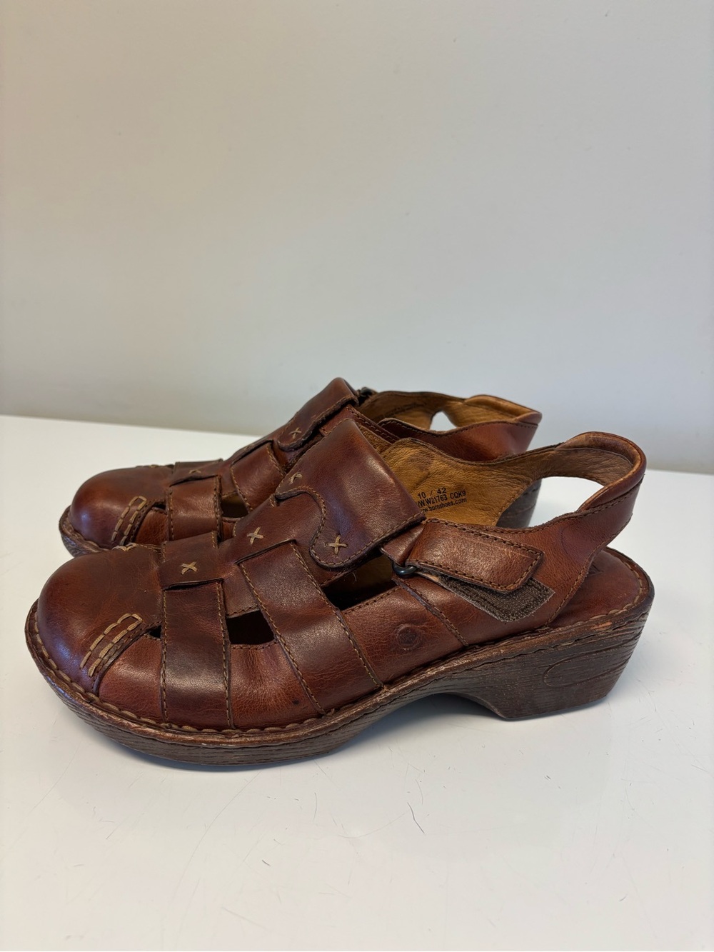 Born Closed Toe Leather Fisherman Brown Sandals Women’s Size 10